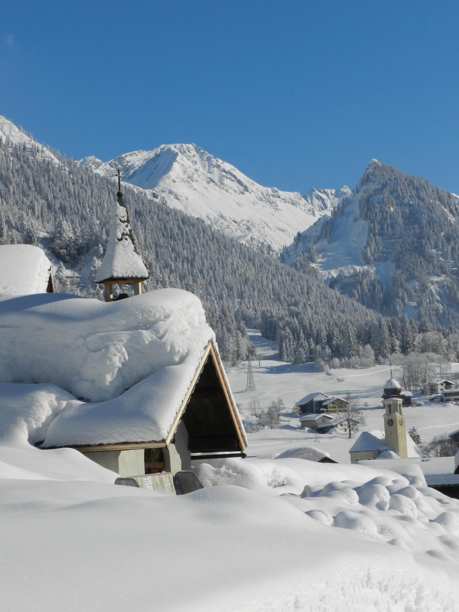 Ferienwohnung Gästehaus zum Bären Wald am Arlberg Exterior foto