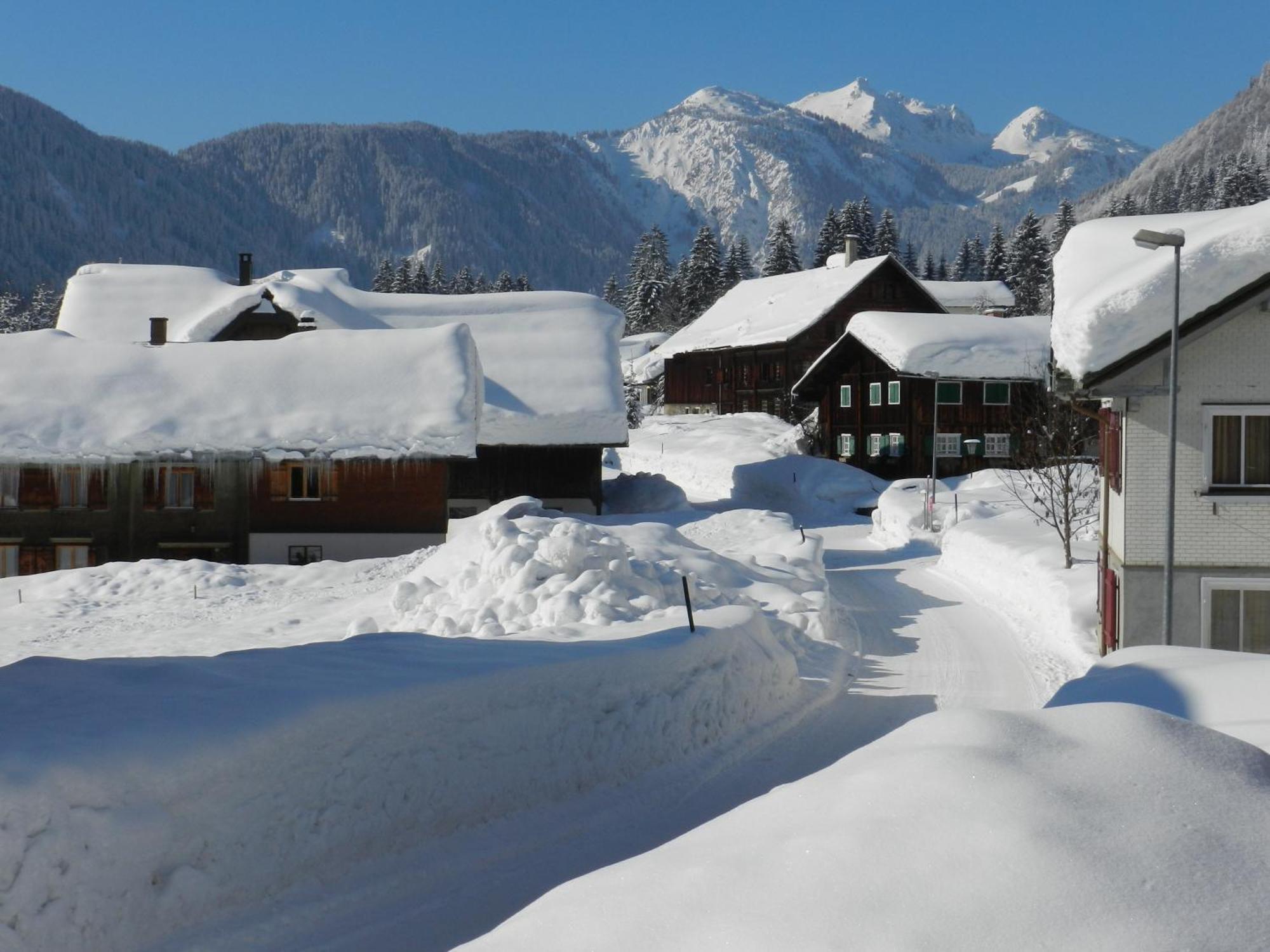 Ferienwohnung Gästehaus zum Bären Wald am Arlberg Exterior foto